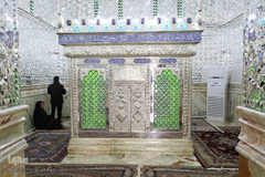 ⁨آستان مقدس امامزادگان هادی و علینقی(ع)