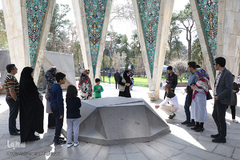 آرامگاه خیام نیشابوری