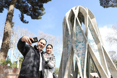 آرامگاه خیام نیشابوری