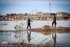 سیلاب در شهرستان کارون و تلاش برای مقابله با آن