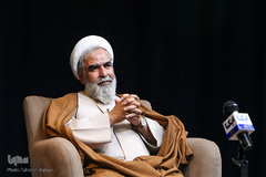 حجت‌الاسلام والمسلمین روح‌الله حسینیان، رئیس مرکز اسناد انقلاب اسلامی