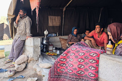 خانواده عشایر استان تهران در چادر های مخصوص ایل خودشان