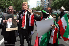 راهپیمایی نمازگزاران تهرانی در حمایت از بیانیه شورای عالی امنیت ملی