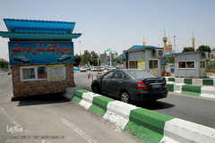 پارکینگ‌های حرم مطهر امام خمینی(ره) با قرار گرفتن در ضلع‌های مختلف حرم، دسترسی مناسبی را برای مراجعه زائران و مسافرین فراهم کرده است.