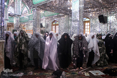 نماز عیدسعید فطر درجوار حرم حضرت امامزاده حسن(ع)