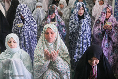 نماز عیدسعید فطر درجوار حرم حضرت امامزاده حسن(ع)