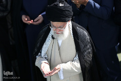 اقامه نماز عید سعید فطر به امامت حضرت آیت‌الله العظمی خامنه‌ای، رهبر معظم انقلاب اسلامی