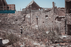 یونس آرزو دارد به شهر خود موصل برگردد. او برای خانه، شغل و همسایه‌های خود دلتنگ است.