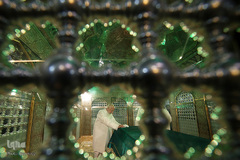 آیین غبارروبی مضجع مطهر رضوی