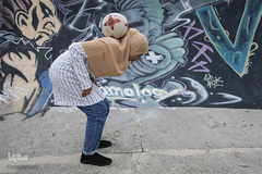 خیرالنساء دختر مالزیایی که به صورت حرفه‌ای فوتبال نمایشی را دنبال کند، او  حجاب را مانع انجام فوتبال نمایشی نمی‌داند.