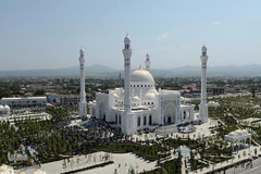 افتتاح بزرگترین مسجد اروپا در شهر شارلی چچن