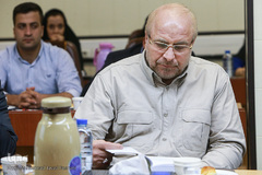 محمدباقر قالیباف در مراسم رونمایی از کتاب «مهر و ماه»