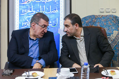 مراسم رونمایی از کتاب «مهر و ماه»