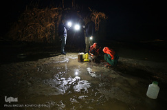 توزیع نذورات حسینی در میان گپرنشینان و اهالی فقیر روستاهای منطقه محروم جازموریان