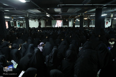 مراسم عزاداری شب عاشورای حسینی در حسینیه امام‌خمینی(ره)