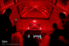 حرم مطهر امام حسین(ع) در شام غریبان