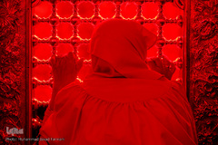 حرم مطهر امام حسین(ع) در شام غریبان