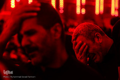 حرم مطهر امام حسین(ع) در شام غریبان