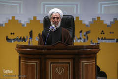 حجت‌الاسلام والمسلمین صدیقی، امام جمعه موقت تهران در اختتامیه مرحله نهایی مسابقات قرآن ارتش