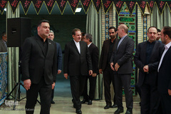 حضور اسحاق جهانگیری، معاون اول رئیس جمهور و سیدعباس صالحی، وزیر فرهنگ و ارشاد اسلامی در اختتامیه پنجمین دوره جایزه جهانی اربعین