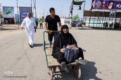 زائران و موکب‌داران در پایانه مرزی چذابه