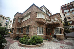 خانه موزه معمار لُرزاده