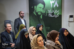 نشست هر انسان یک مسجد