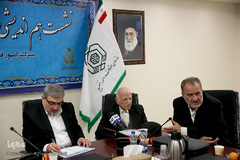 نشست‌ هم‌اندیشی پیشکسوتان قرآنی با مهدی قره‌شیخلو، رئیس مرکز امور قرآنی سازمان اوقاف و امور خیریه