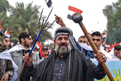 خروش میلیونی عراقی ها برای خروج تروریست های آمریکایی‌