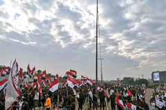 خروش میلیونی عراقی ها برای خروج تروریست های آمریکایی‌