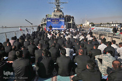 محفل انس با قرآن کاروان قرآنی انقلاب بر عرشه ناو شکن سهند نیروی دریایی ارتش