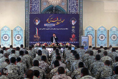 محفل انس با قرآن کاروان قرآنی انقلاب در جمع کارکنان منطقه دوم نیروی دریایی ارتش