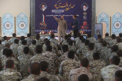 محفل انس با قرآن کاروان قرآنی انقلاب در جمع کارکنان منطقه دوم نیروی دریایی ارتش