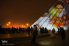 نور افشانی میدان آزادی به مناسبت سالروز پیروزی انقلاب اسلامی