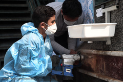 نصب روشویی در معابر عمومی برای شکست کرونا با همت گروه جهادی شهید ابراهیم هادی