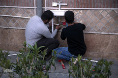 نصب روشویی در معابر عمومی برای شکست کرونا با همت گروه جهادی شهید ابراهیم هادی