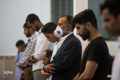 مراسم ختم قرآن در نماز تراویح نمازگزاران اهل تسنن مشهد