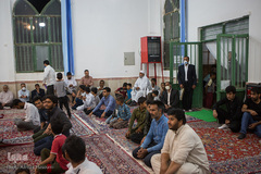 مراسم ختم قرآن در نماز تراویح نمازگزاران اهل تسنن مشهد