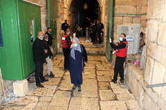 بازگشایی مسجد الاقصی در بیت المقدس بر روی نمازگزاران فلطسینی بعد از ۶۰روز ممنوعیت ورود و اقامه نماز