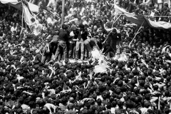 پیشوای انقلاب، حقیقت همیشه زنده