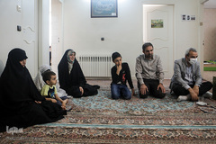 دیدار با خانواده شهید تقوی