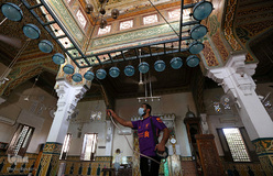 بازگشایی مساجد مصر پس از ۴ماه تعطیلی مقابله با شیوع ویروس کرونا