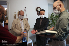 بازدید شیخ اکبری، مدیر شبکه قرآن و معارف سیما از پشت صحنه مجموعه تلویزیونی «یکی بود، یکی نبود»