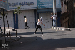 یورش نظامیان صهیونیست به مراسم تشییع پیکر شهید «ابراهیم مصطفی ابویعقوب» در شهرک «کفل حارس» کرانه باختری رود اردن