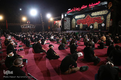 عزاداری شب تاسوعای حسینی هیات «ریحانة الحسین(ع)» با مداحی سیدمجید بنی فاطمه در پارک ارم تهران