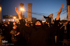 خیمه سوزان غروب عاشورا در میدان امام حسین(ع)