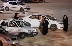 شب های محرم در هیئت خودرویی شیراز