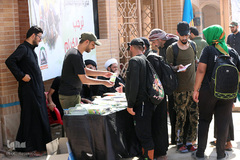 خدمات فرهنگی و مذهبی موکب های «حشد الشعبی» در مسیر پیاده روی اربعین