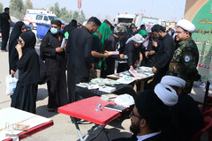 خدمات فرهنگی و مذهبی موکب های «حشد الشعبی» در مسیر پیاده روی اربعین