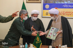 اهدای انگشتر حاج قاسم سلیمانی به حرم‎ شاهچراغ(ع)